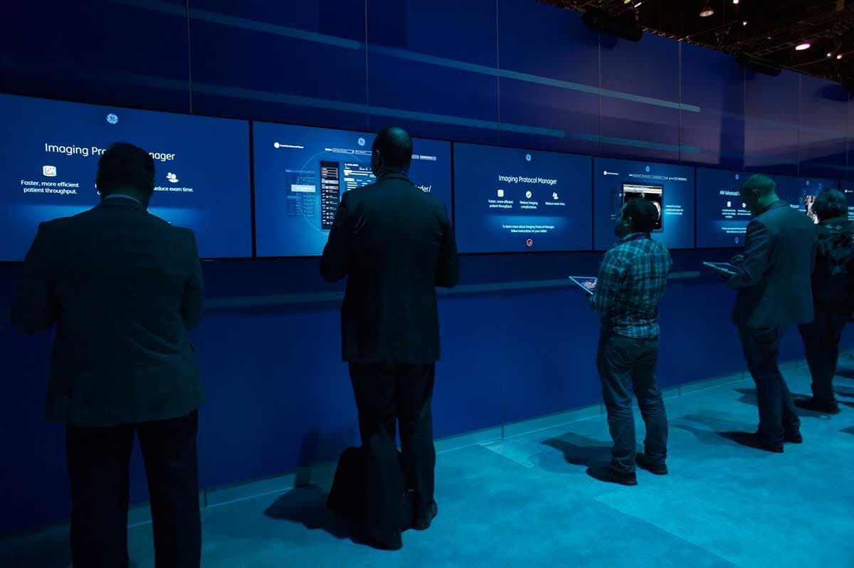 GE RSNA feature wall